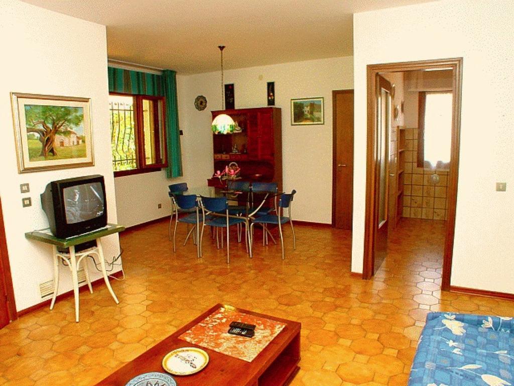 Lignano Riviera With Fireplace & Air Conditioning Lignano Sabbiadoro Extérieur photo
