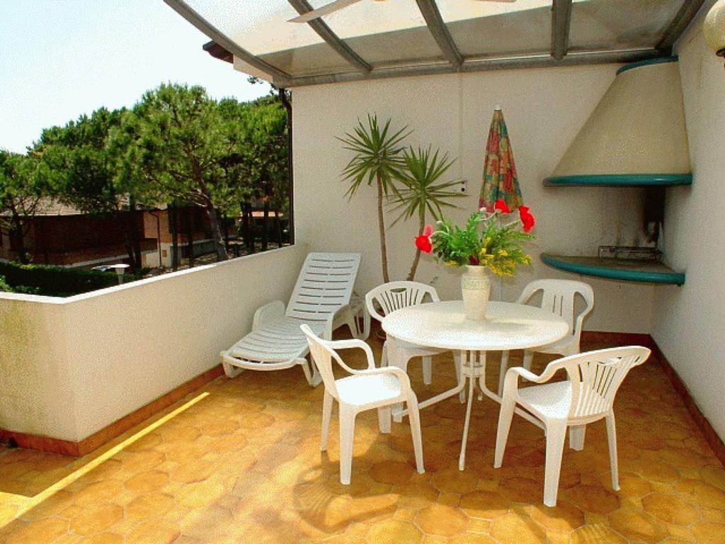 Lignano Riviera With Fireplace & Air Conditioning Lignano Sabbiadoro Extérieur photo
